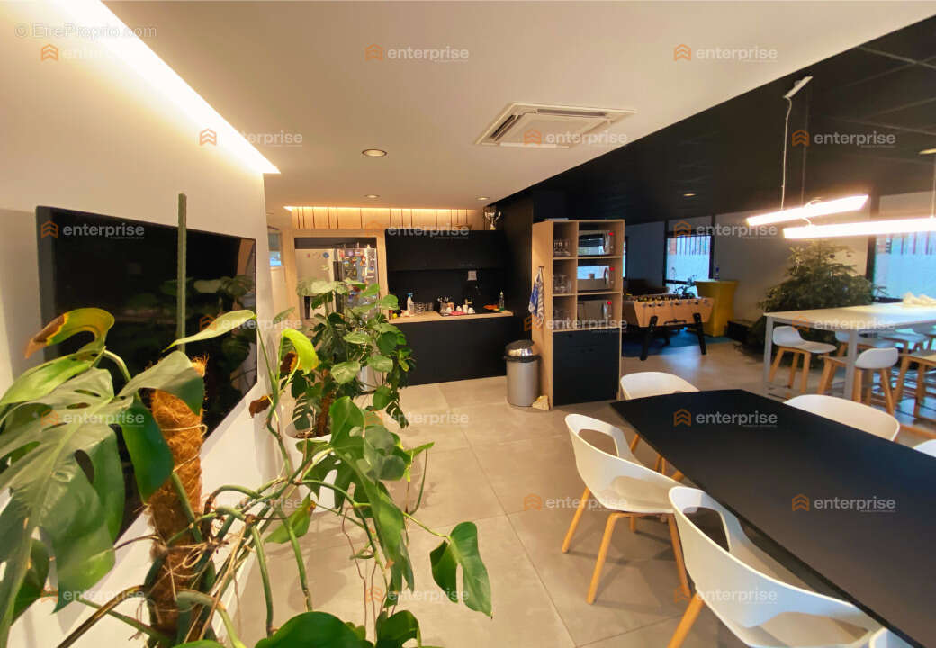 A vendre - immeuble de bureaux independant - 550m2 - baisse de prix - photo 5