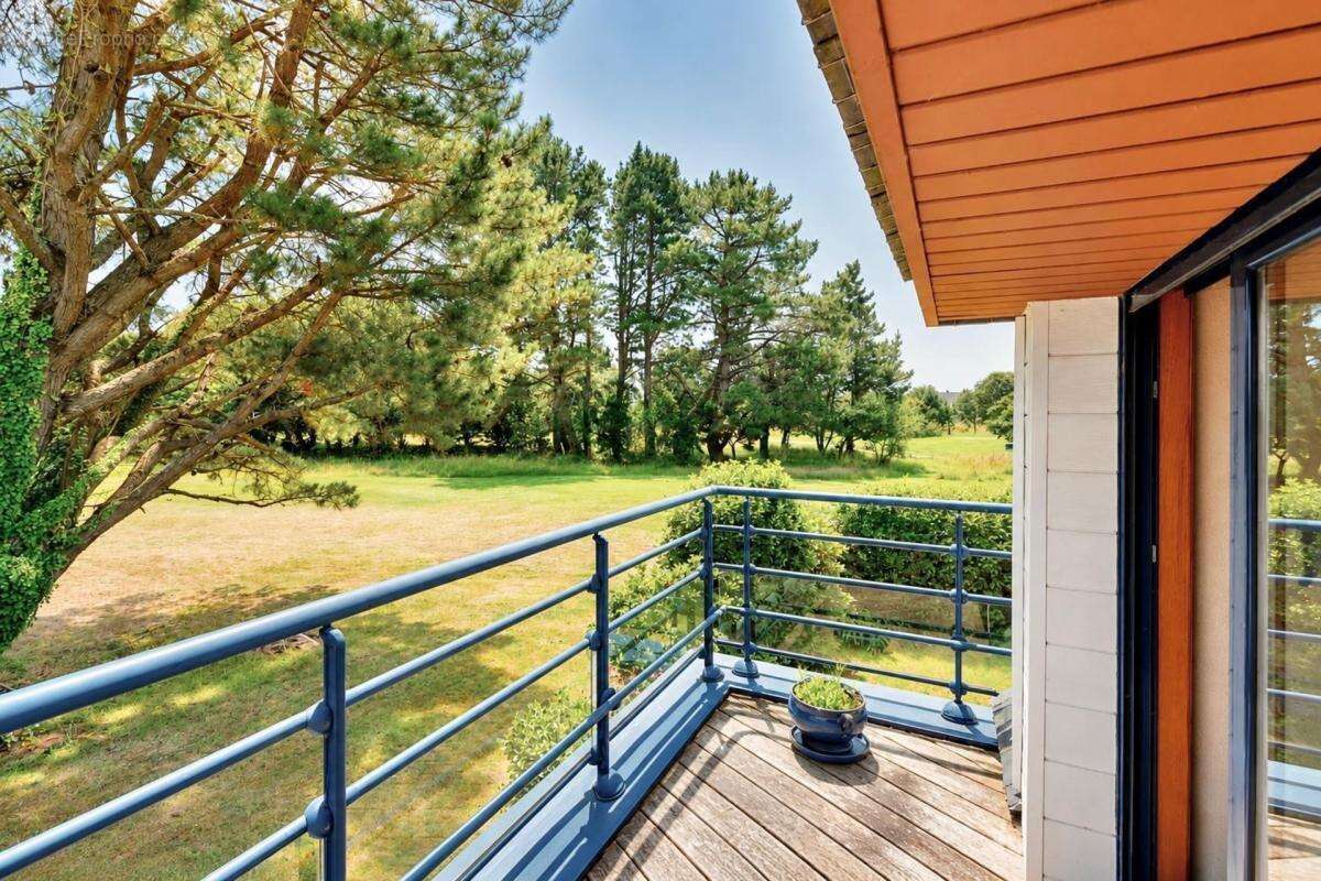 Maison d'architecte - 197 m² - golf de baden - photo 26