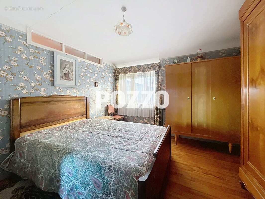 Maison à SAINT-SEVER-CALVADOS