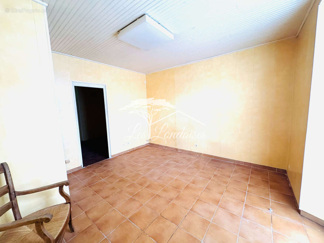 Maison à LA LONDE-LES-MAURES