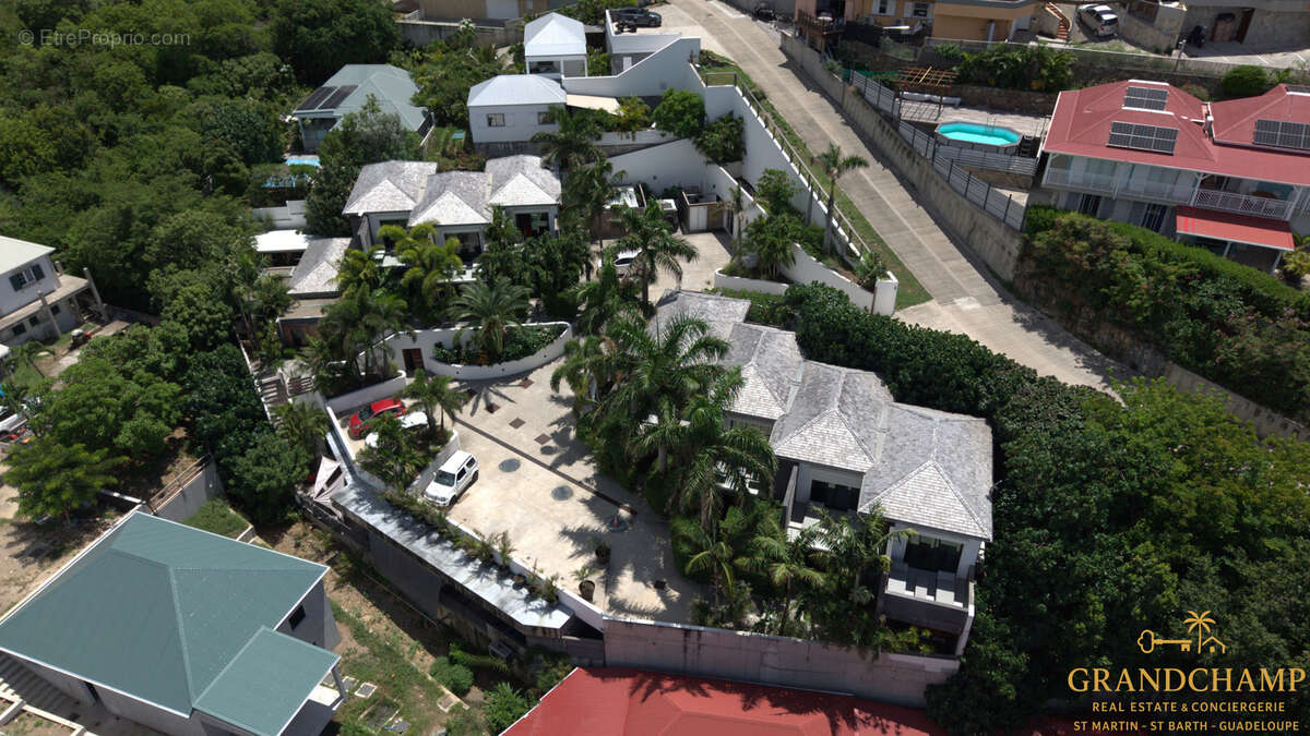 Maison à CAPESTERRE-BELLE-EAU