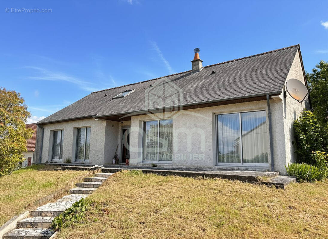 Maison à SAINTE-MAURE-DE-TOURAINE
