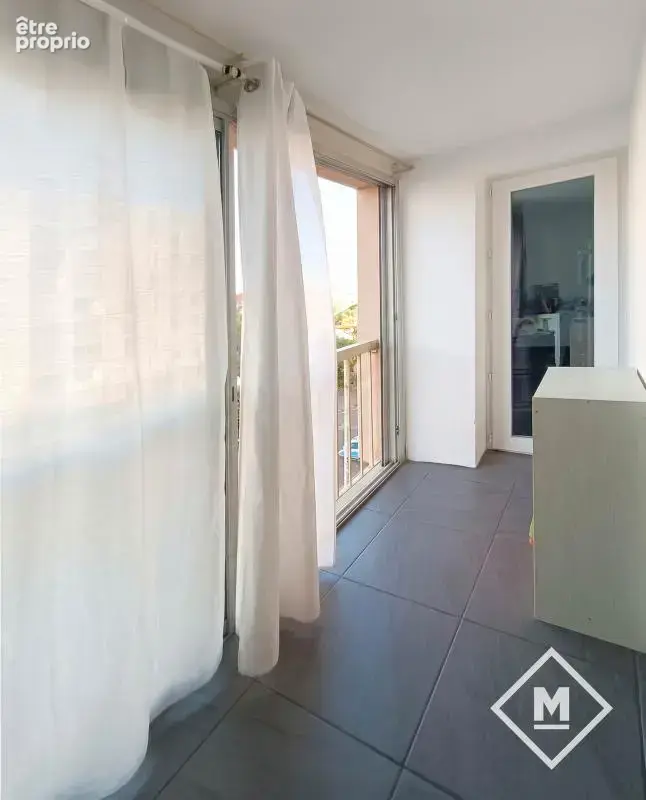 Lumineux appartement T4 avec balcon à Marseille 10ème, idéalement situé - photo 5