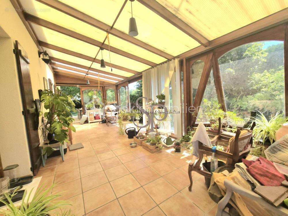 Maison à LORREZ-LE-BOCAGE-PREAUX
