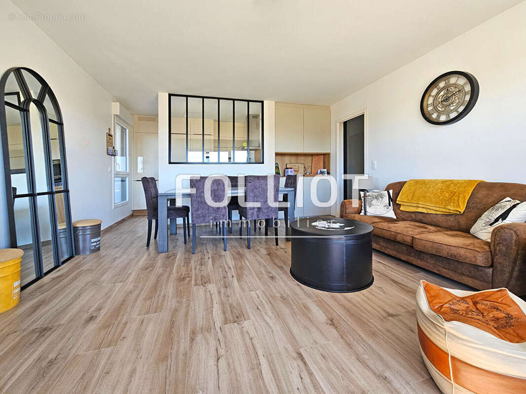 Appartement à MONDEVILLE