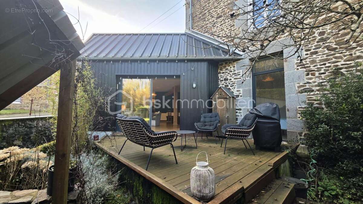 Appartement à FOUGERES