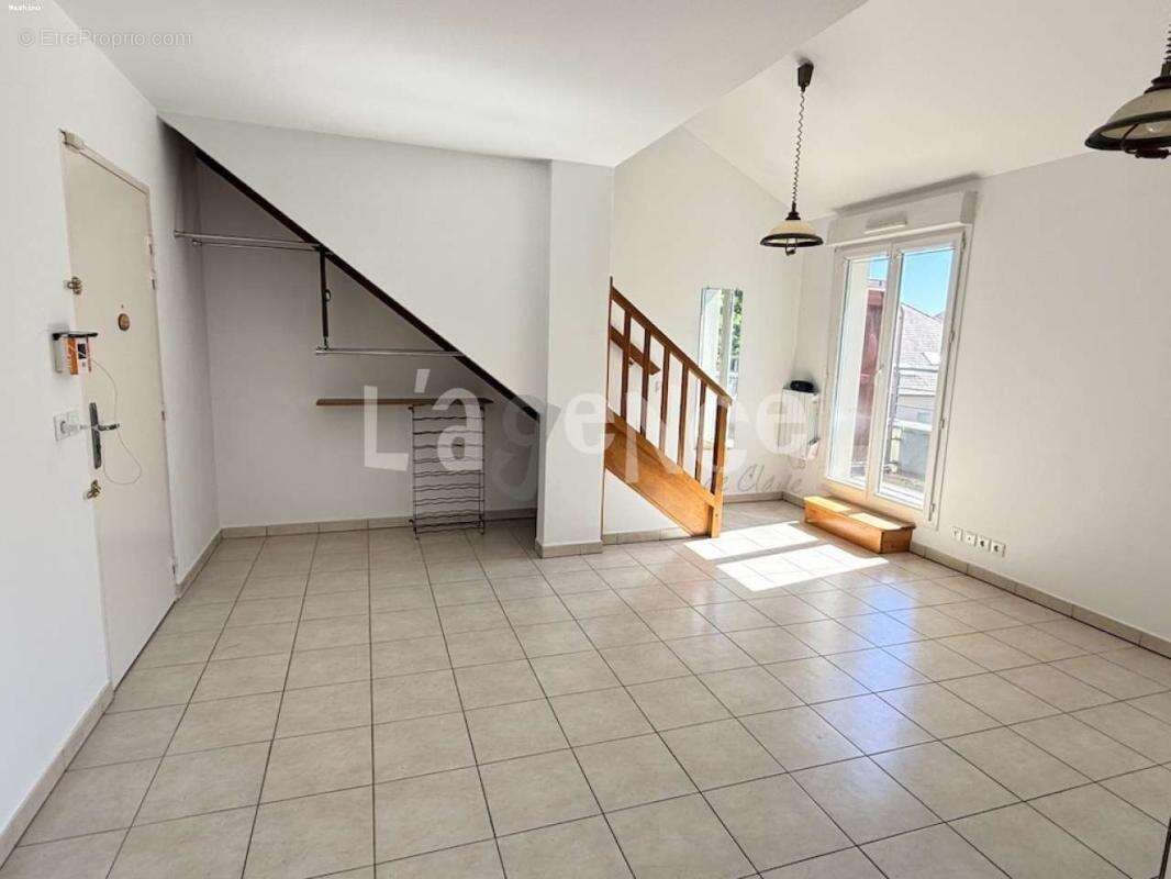 Appartement à CLAYE-SOUILLY