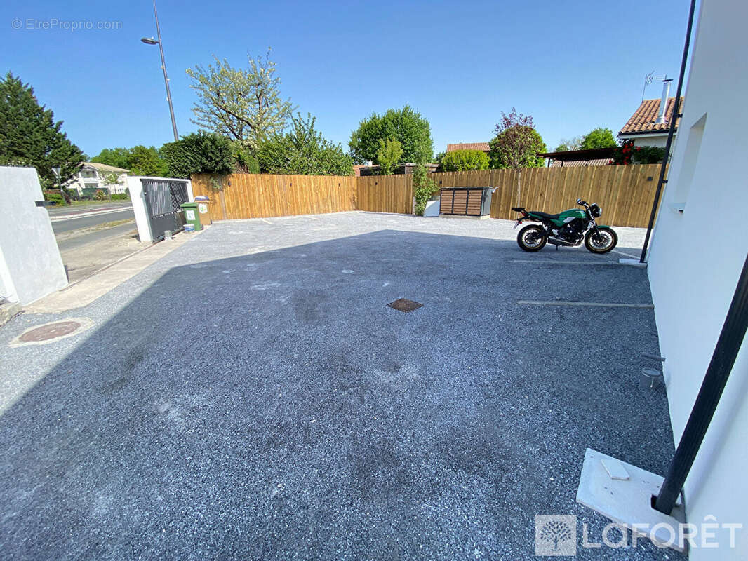Appartement à MARTIGNAS-SUR-JALLE