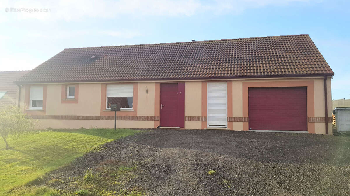 Maison à SAINT-LEGER