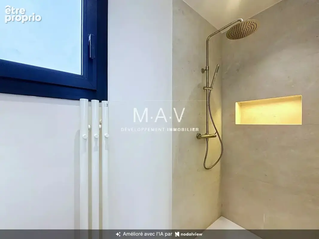 Nice/victor hugo - appartement 3 pièces 87 m2 luxueusement rénové balcon au calme - photo 19