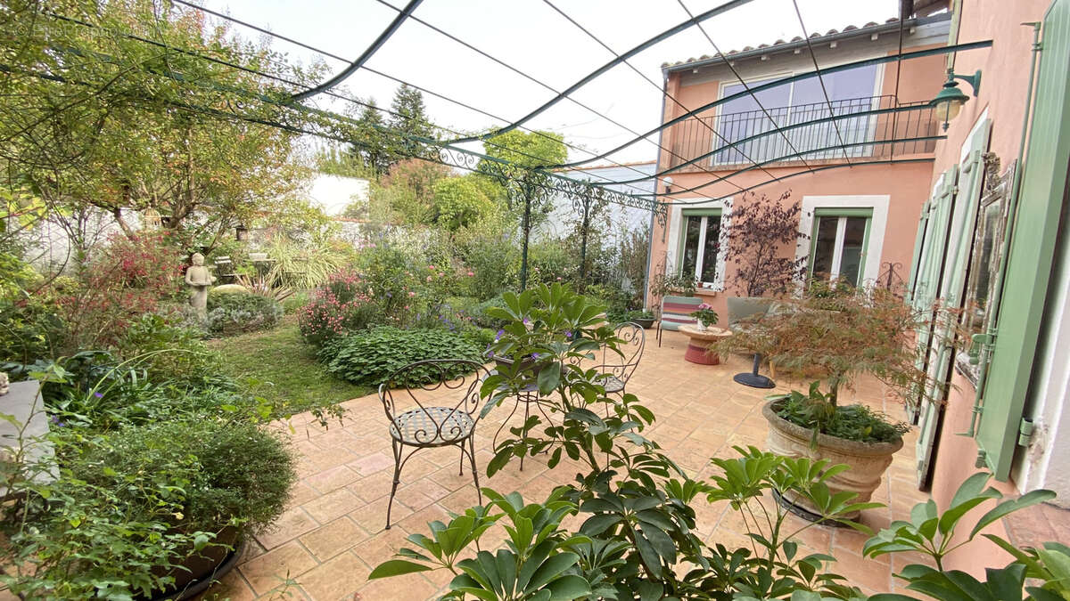 Maison à L&#039;ISLE-JOURDAIN