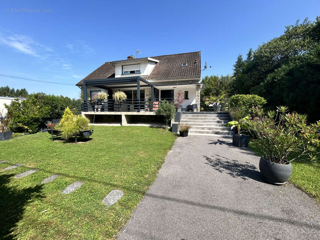 Maison à FRIGNICOURT