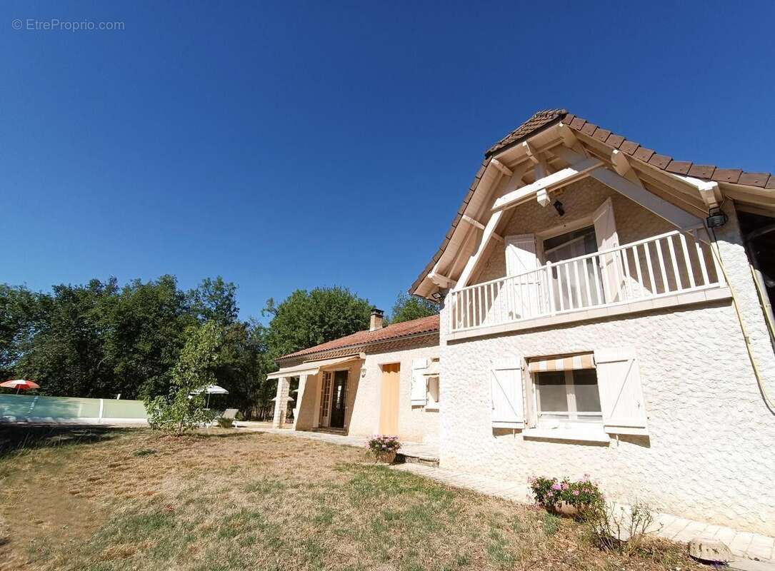 Maison 236 m² à Gignac  - photo 2