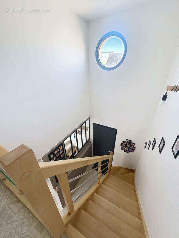 Maison à PARAY-VIEILLE-POSTE