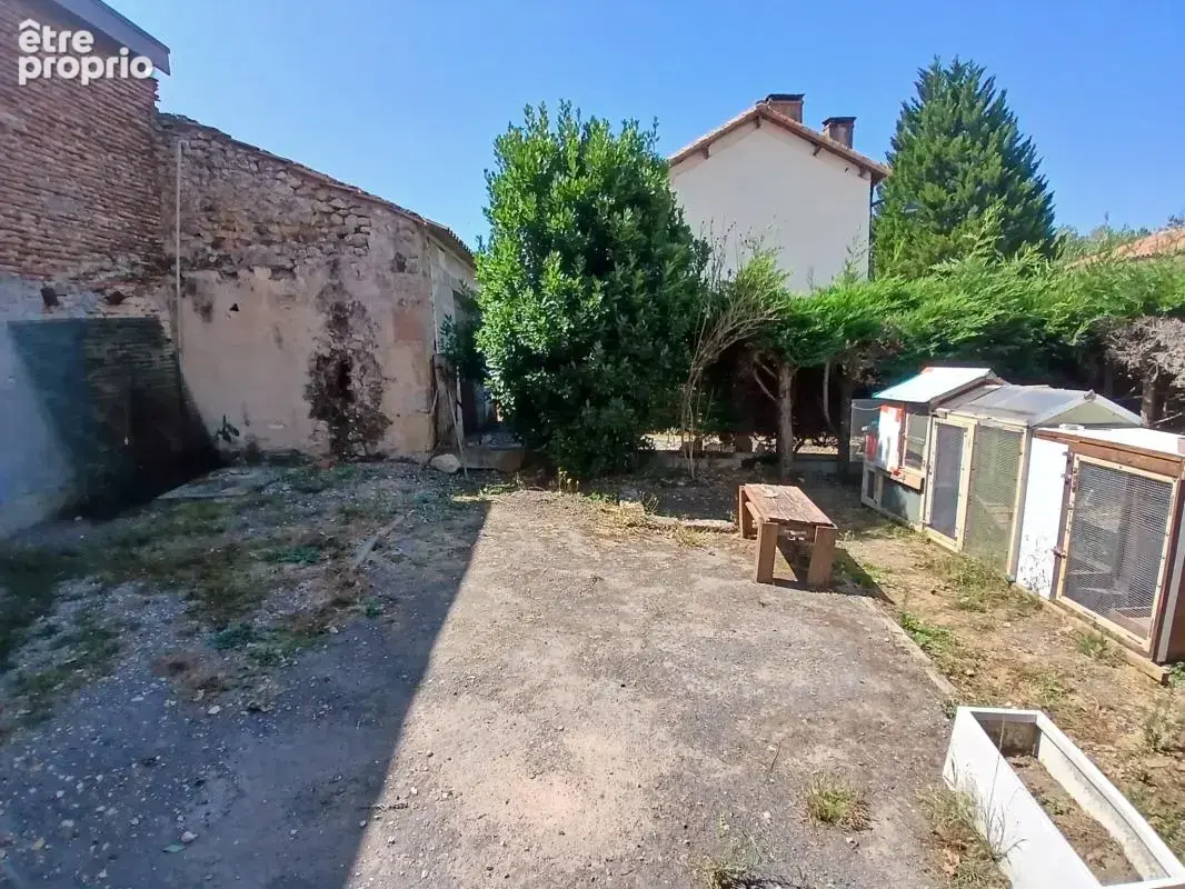 Petite maison de village avec cour et garage   Ambernac - photo 21