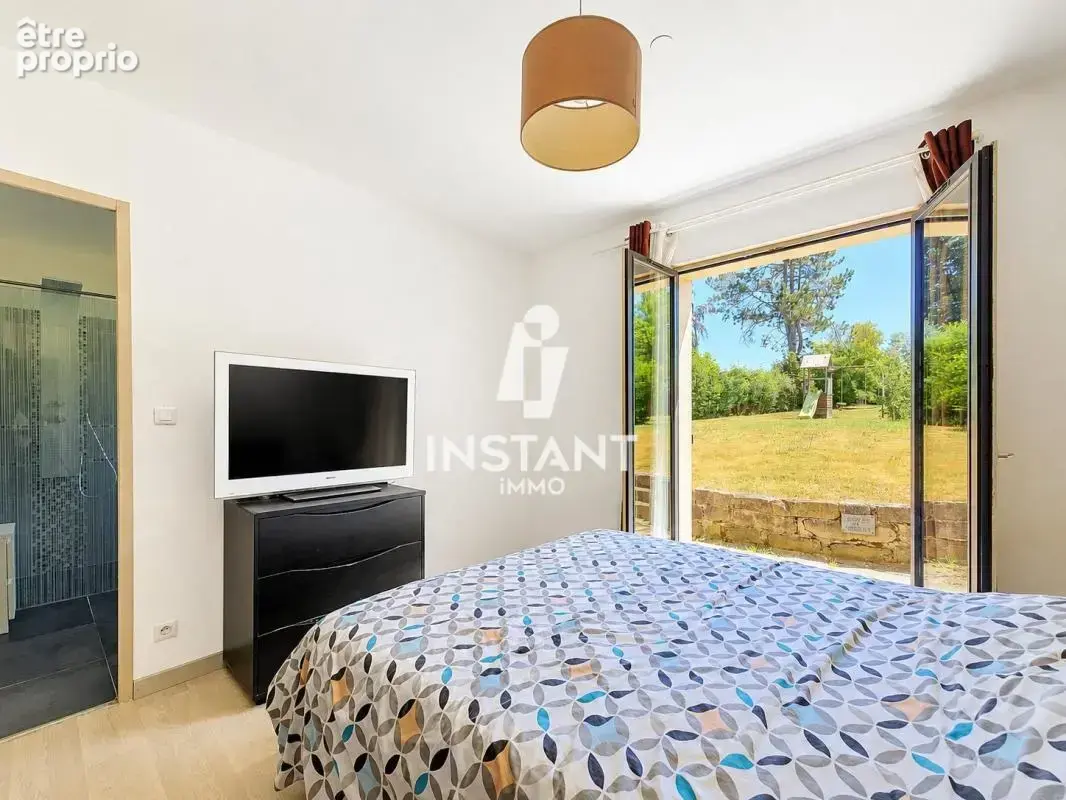 Maison familiale 125 m² - 4 chambres - terrain 1 771 m² - photo 8