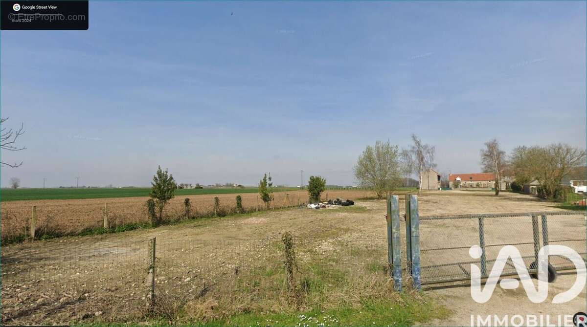 Photo 3 - Terrain à CRISENOY
