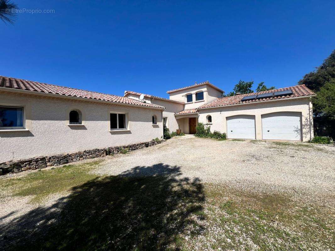 Maison à BARJAC