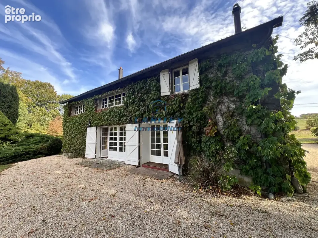 Photo Maison à La Lanterne-Et-Les-Armonts au prix de 371 000€