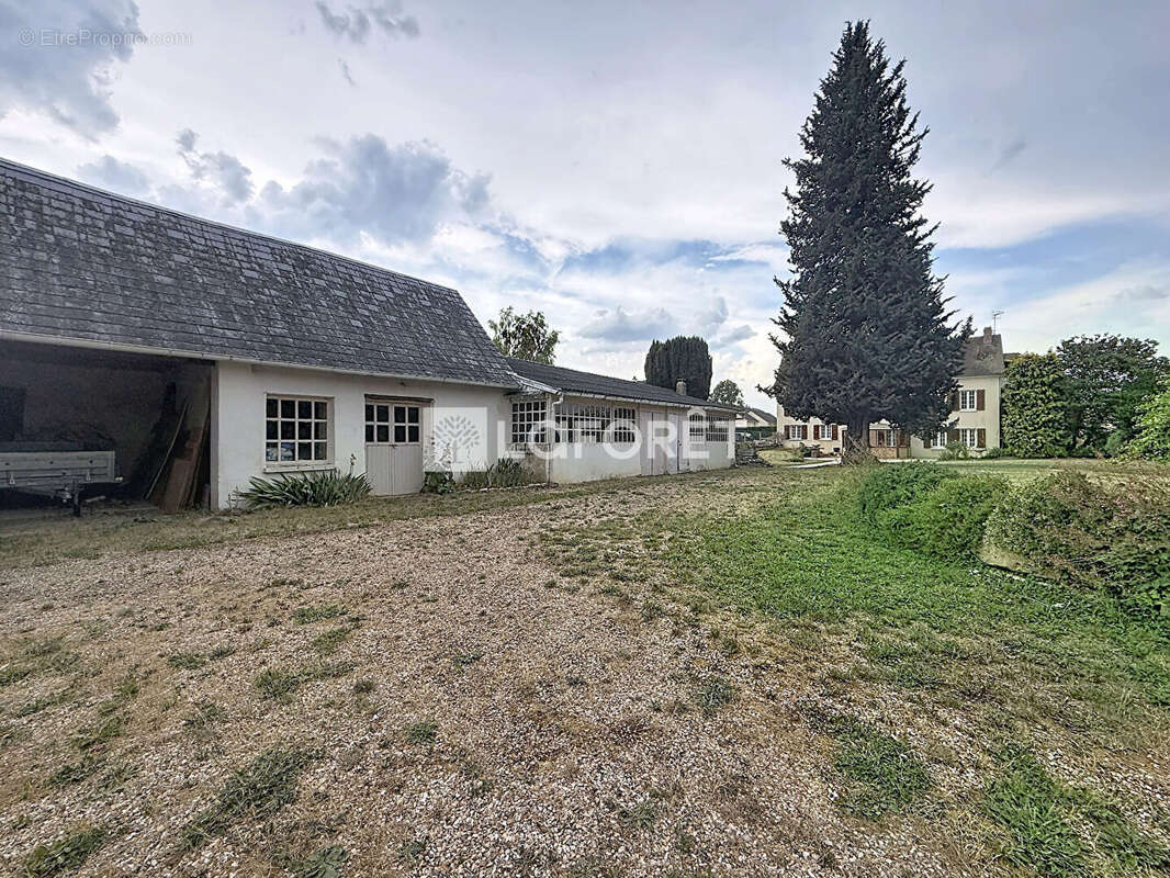 Maison à AUBEVOYE