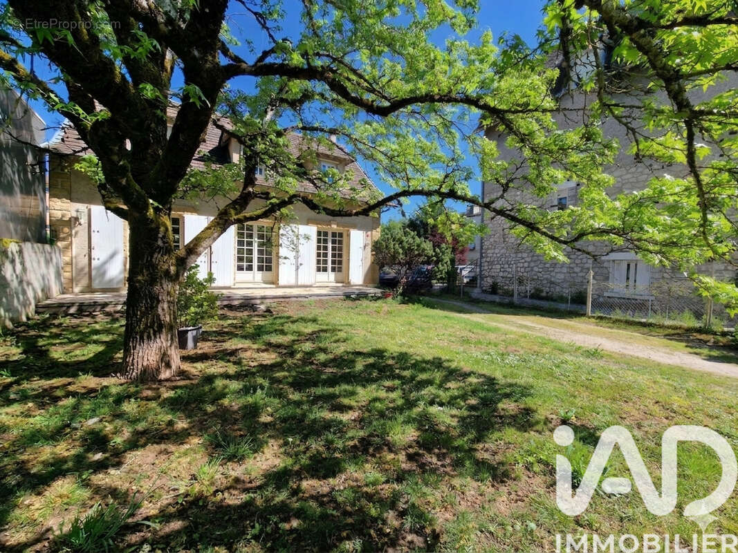 Photo 2 - Maison à TERRASSON-LAVILLEDIEU
