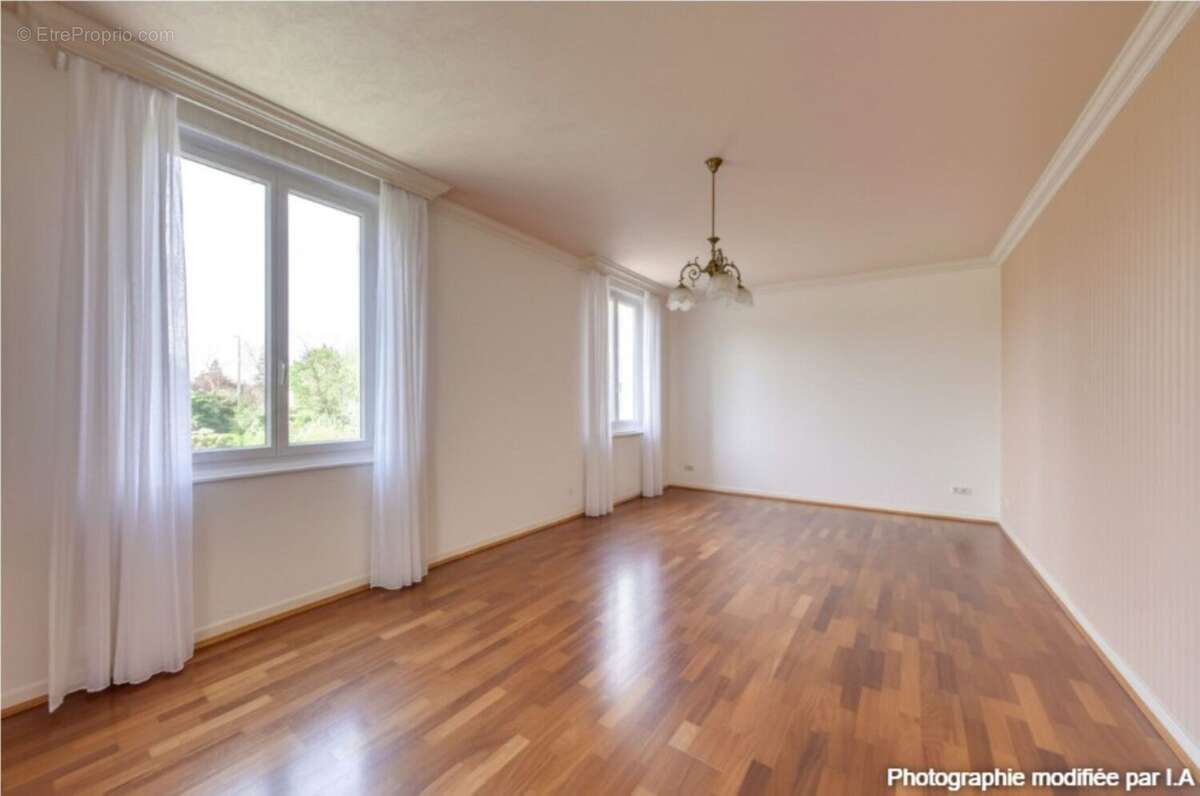 Maison à SAINT-EGREVE