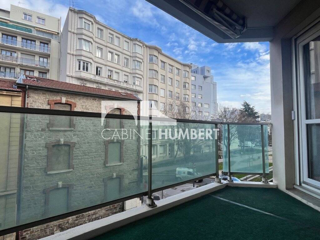 Appartement à SAINT-ETIENNE