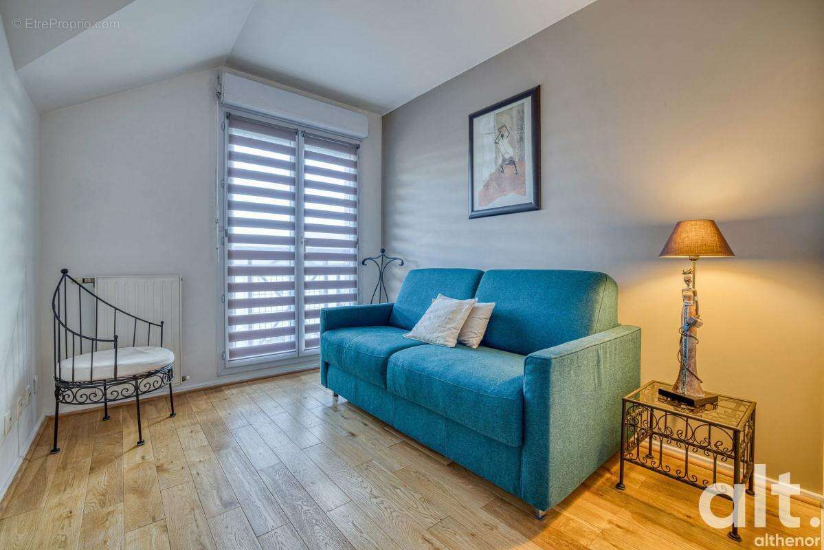 Appartement à POISY