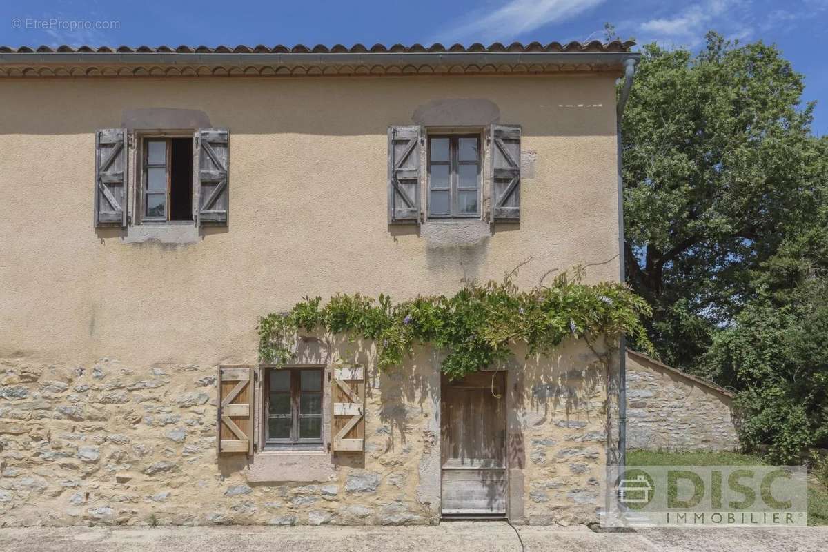 Maison à SAINT-MICHEL-DE-VAX