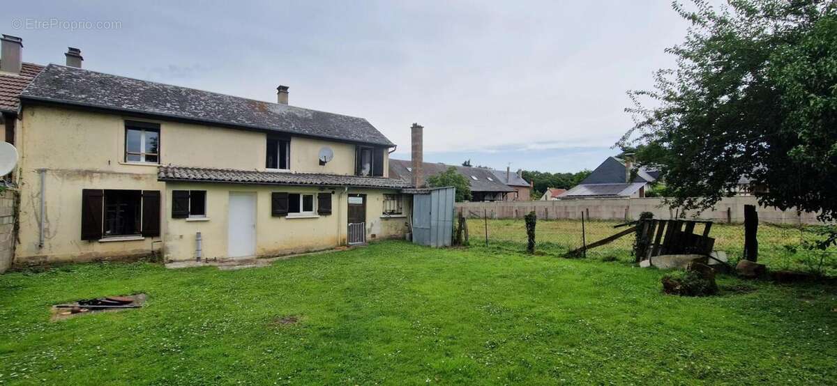 Maison à SAINT-OMER-EN-CHAUSSEE