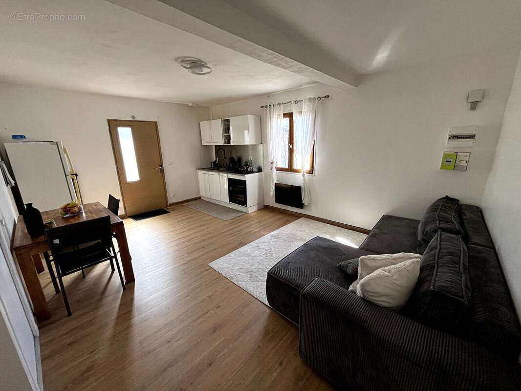 Appartement à LES MUREAUX