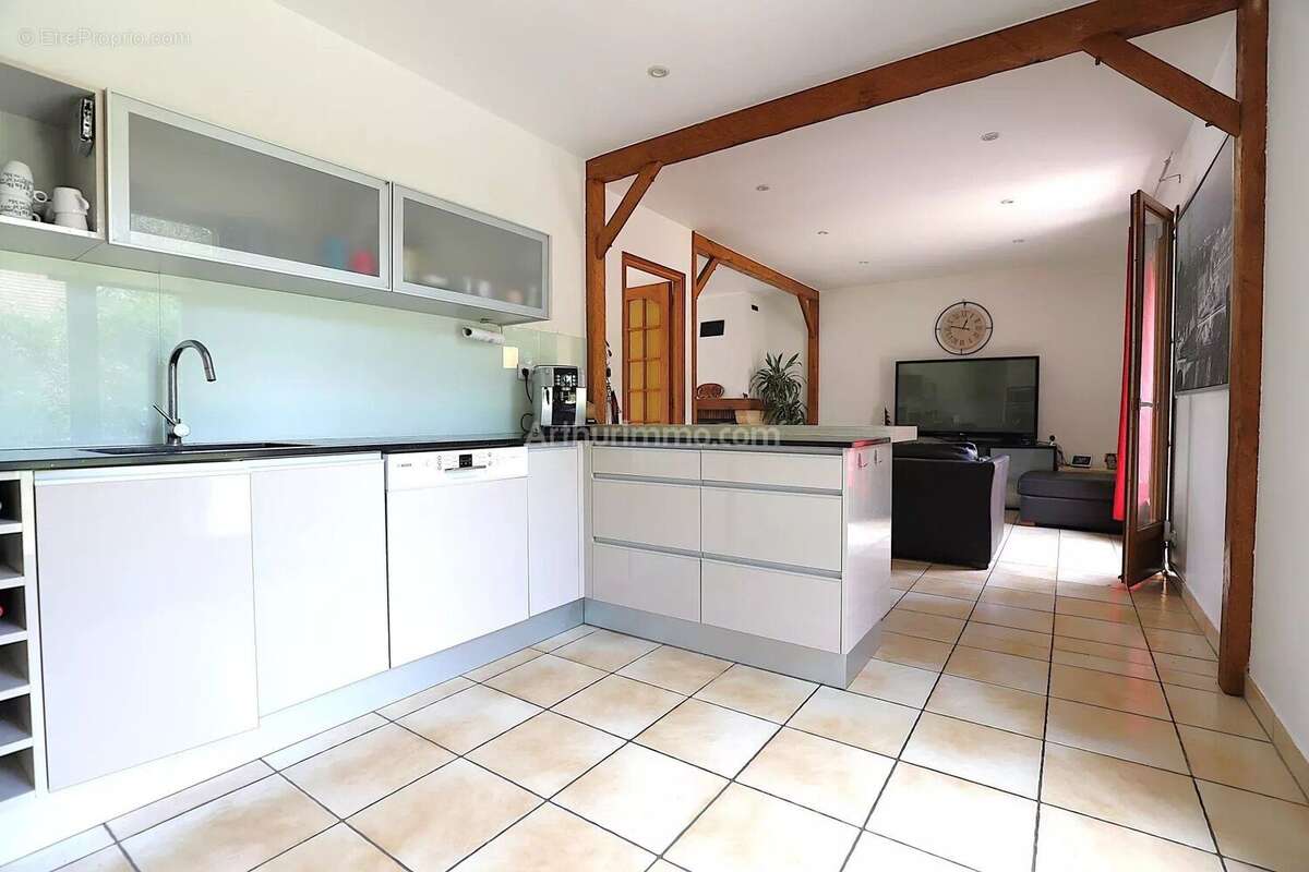 Maison à LEUVILLE-SUR-ORGE