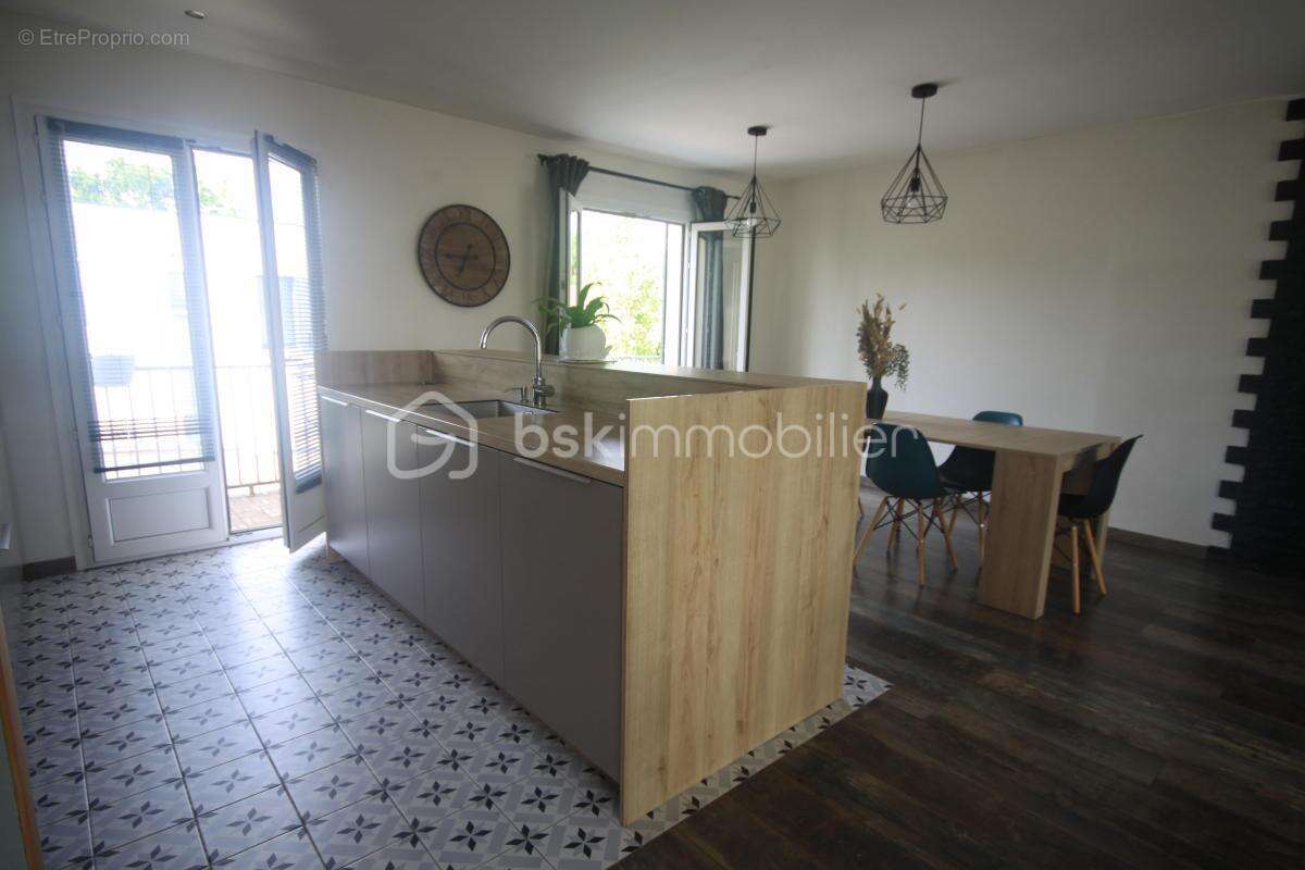 Maison à SAINT-GERMAIN-LES-ARPAJON