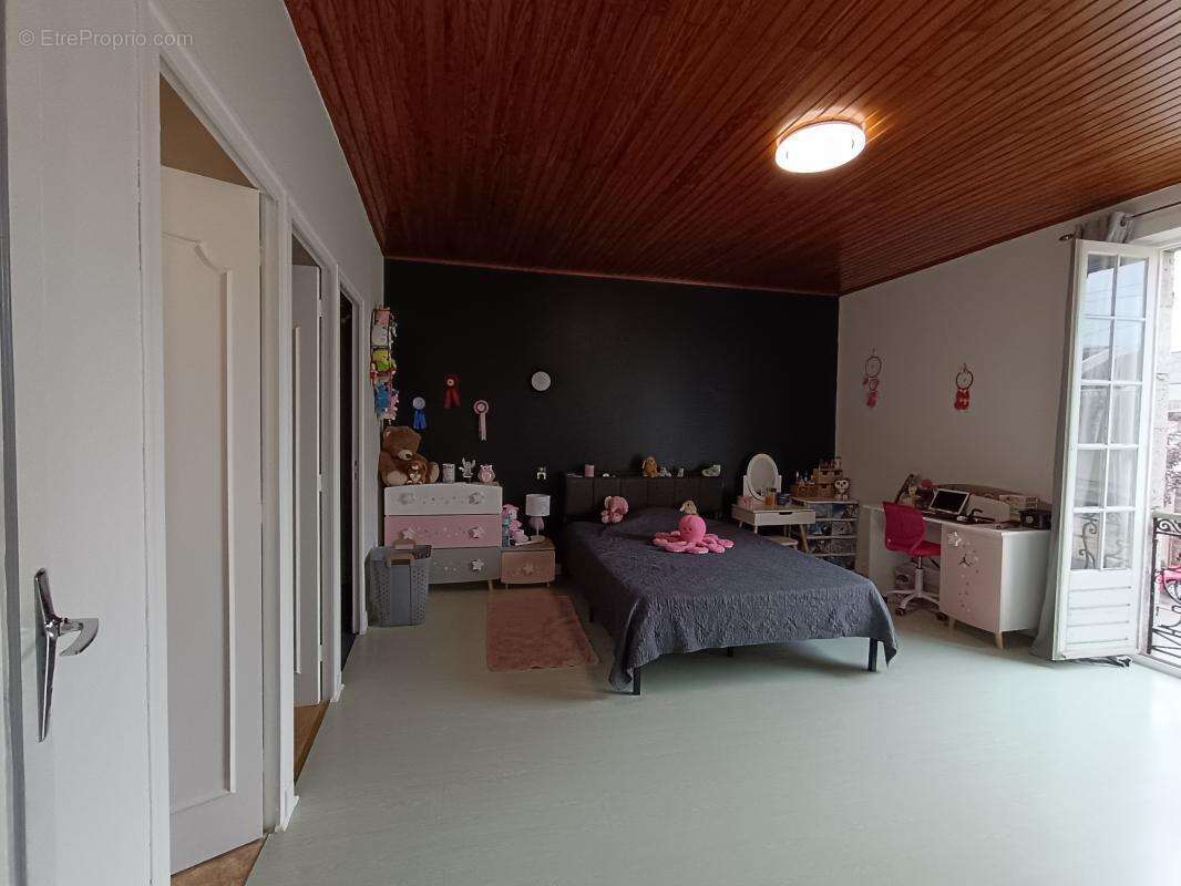 Maison à PORT-SAINTE-MARIE