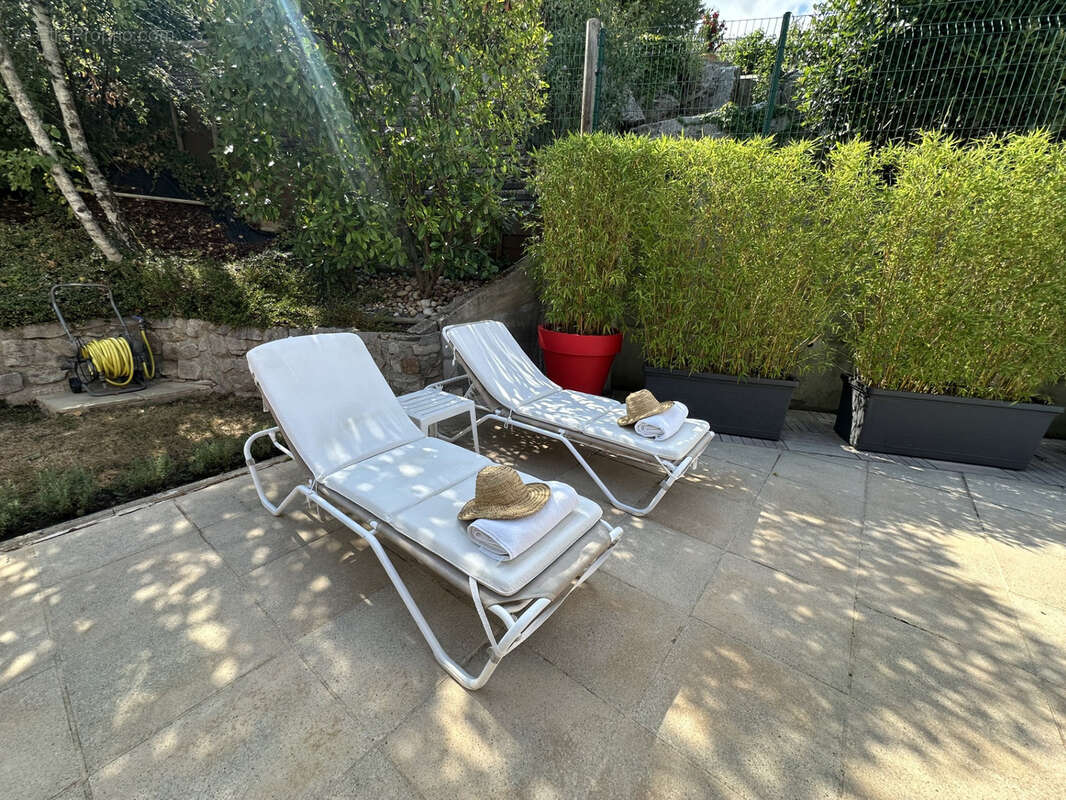 St Jean Bonnefond. Villa coups de coeur avec piscine - photo 14