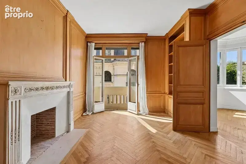 NEUILLY SAINT JAMES / LONGCHAMP: Élégant appartement familial de 158 m² sur jardin avec balcon - photo 3