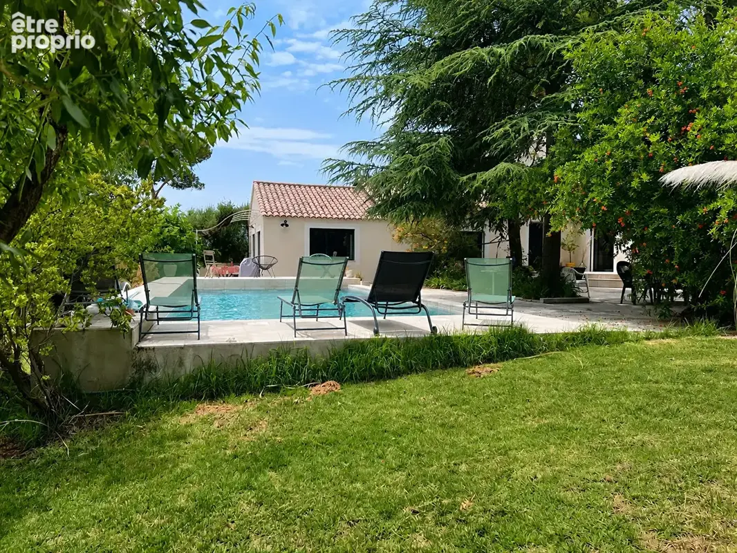 Maison T4 200m² sur 3300m² de terrain avec piscine, garages, cave, dépendances à ALLAUCH 13190 - photo 13