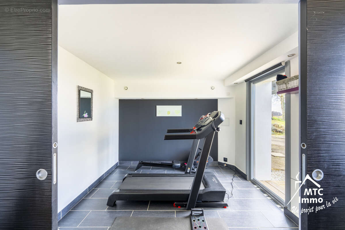 Maison 210 m2 / garage / terrain - photo 6
