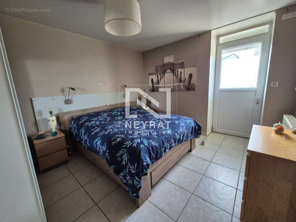 Maison à SAINT-LEGER-SUR-DHEUNE