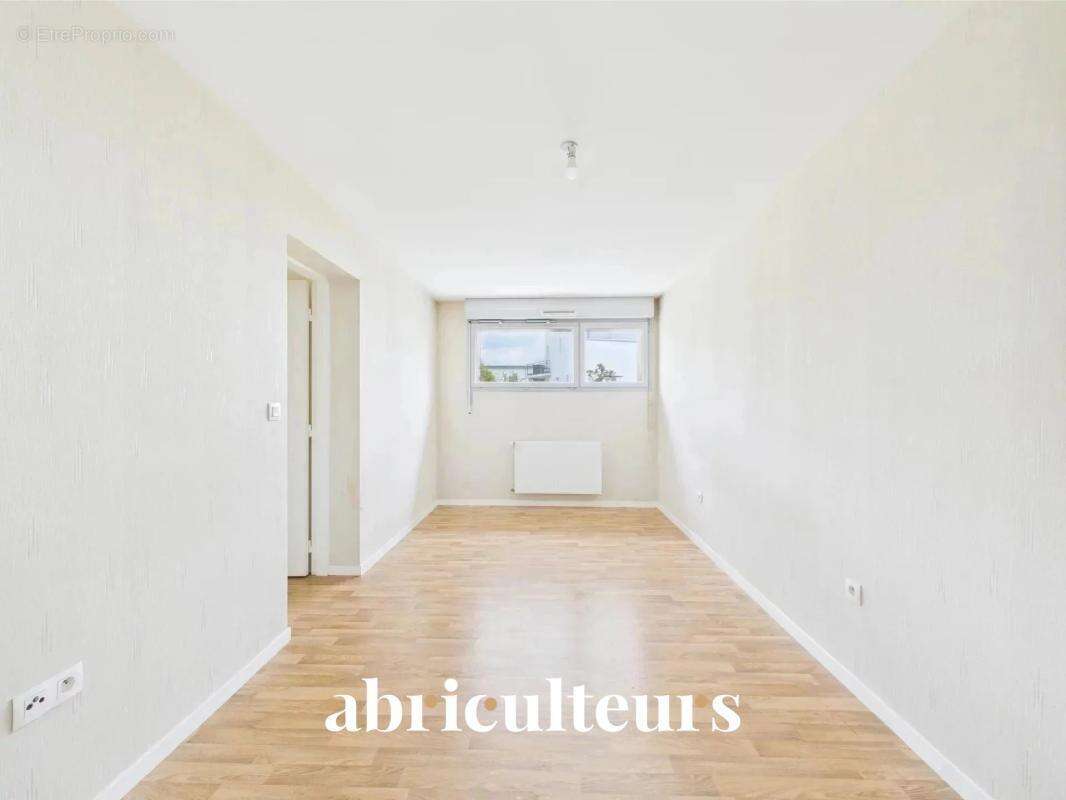 Appartement à BOUGUENAIS