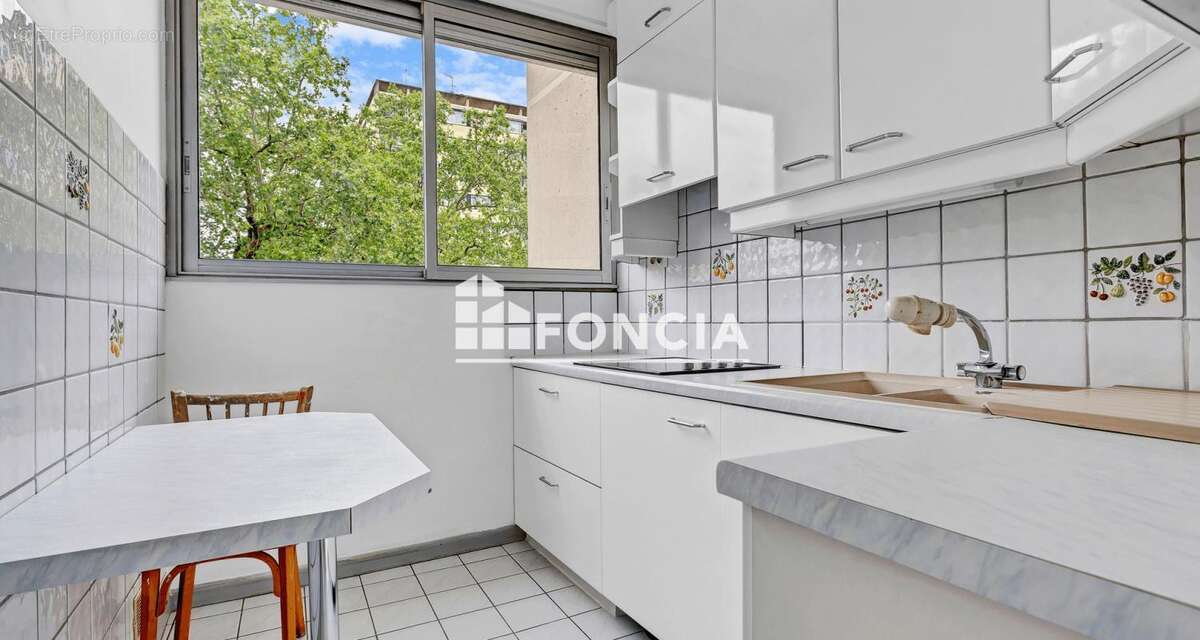 Appartement à SAVIGNY-SUR-ORGE