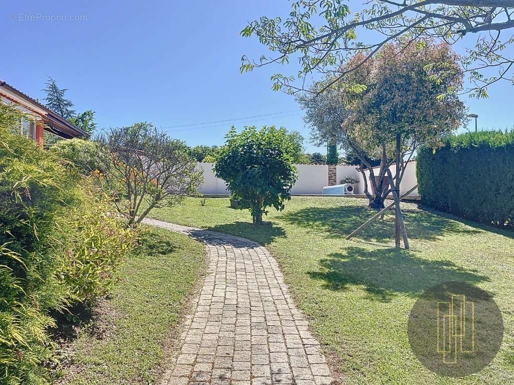 Maison à SOURCIEUX-LES-MINES