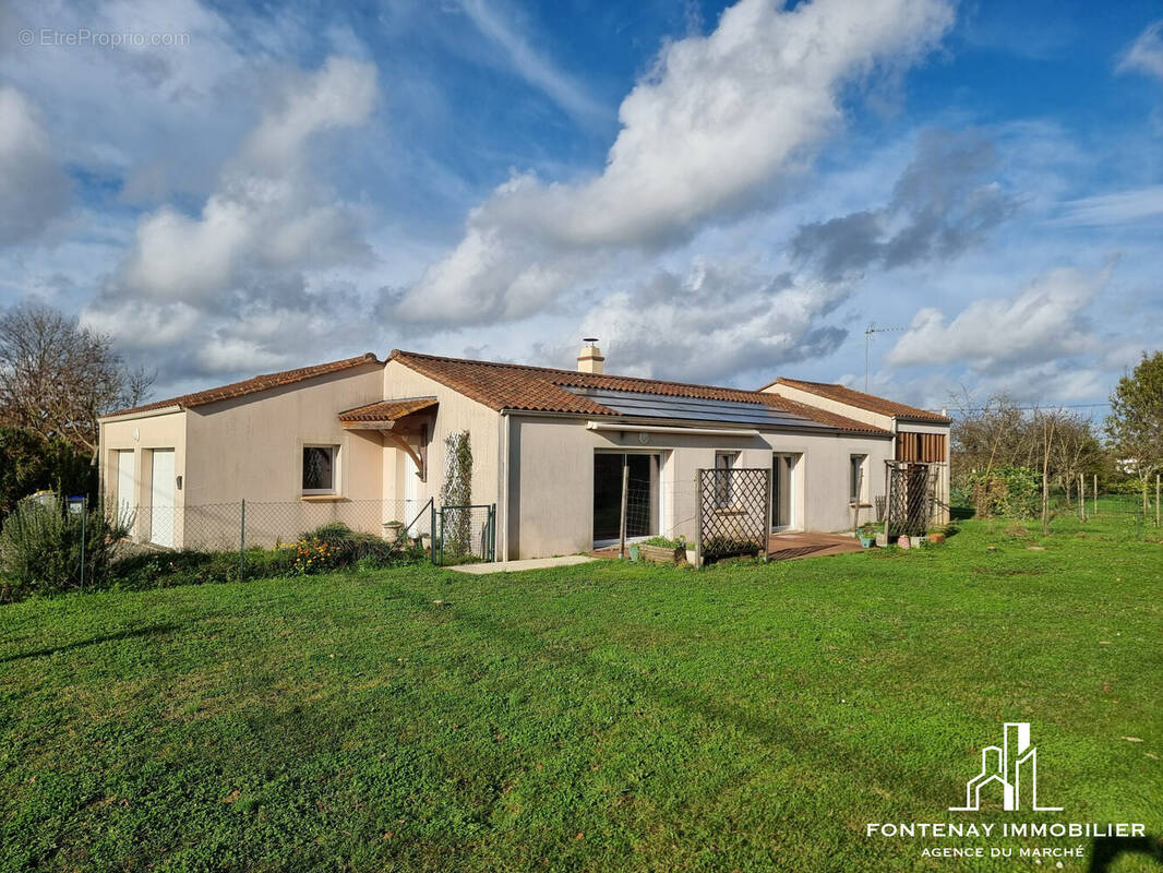 Maison à FONTENAY-LE-COMTE