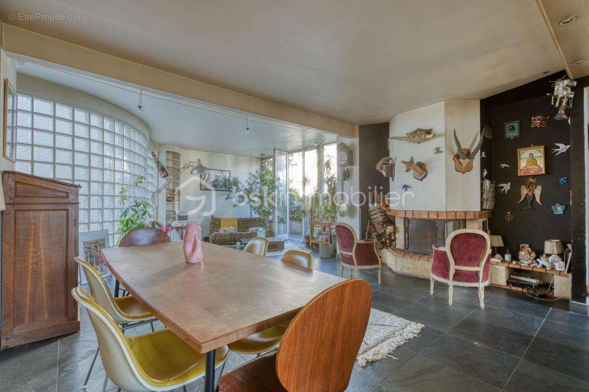 Maison de ville T5 (4 chambres) de 155 m2 - VILLA CHASSAGNOLLE - LES LILAS - photo 10