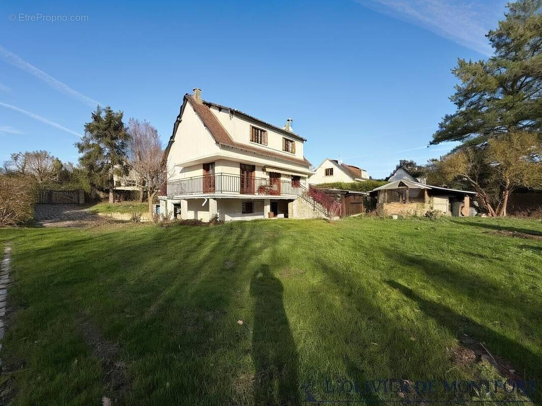 Maison à MONTFORT-L'AMAURY