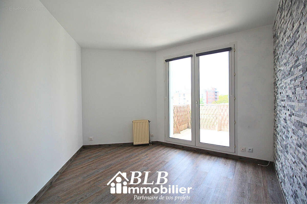 Appartement à ELANCOURT