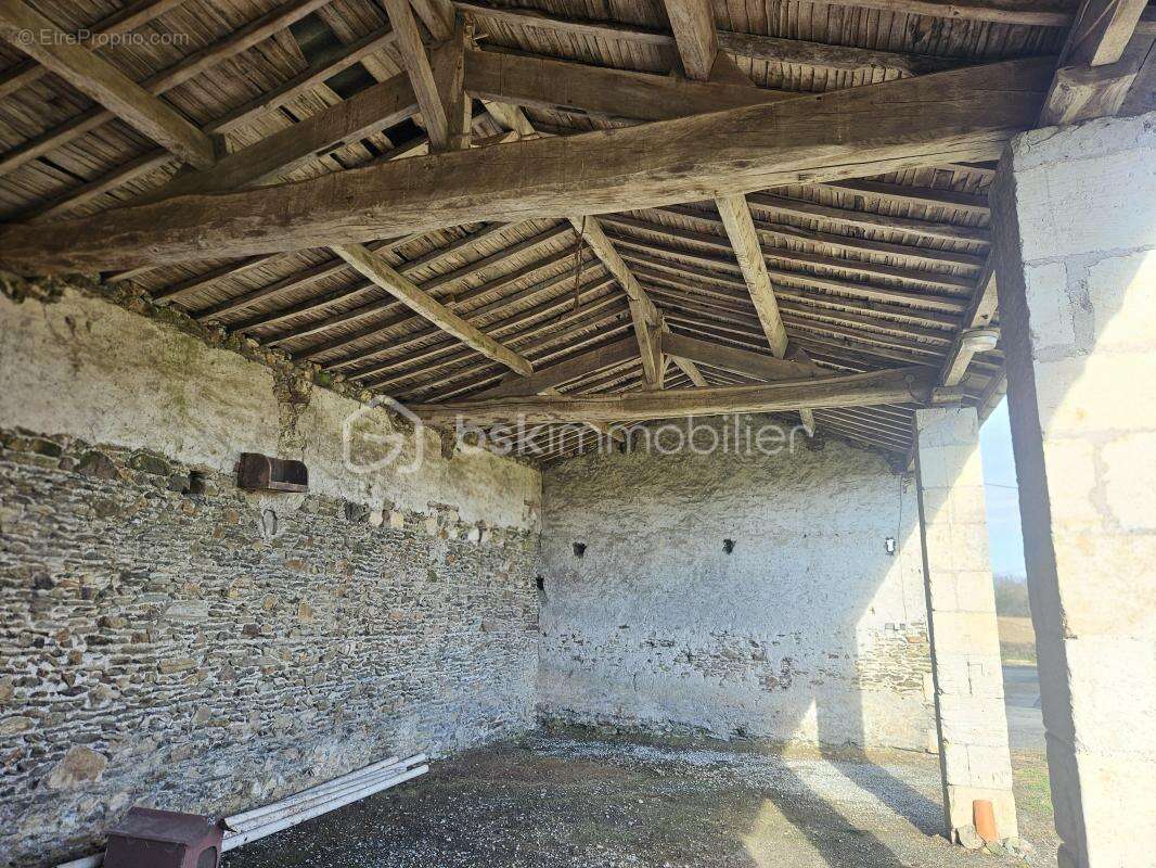 Maison à LE BUSSEAU