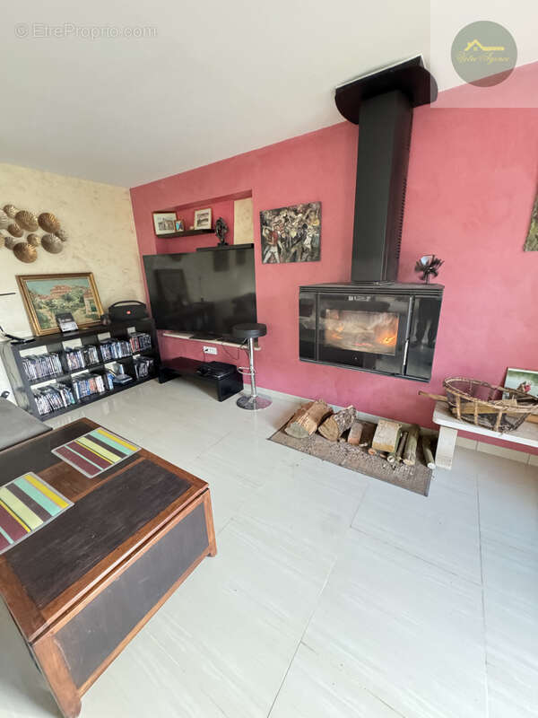 Maison à PERS-EN-GATINAIS