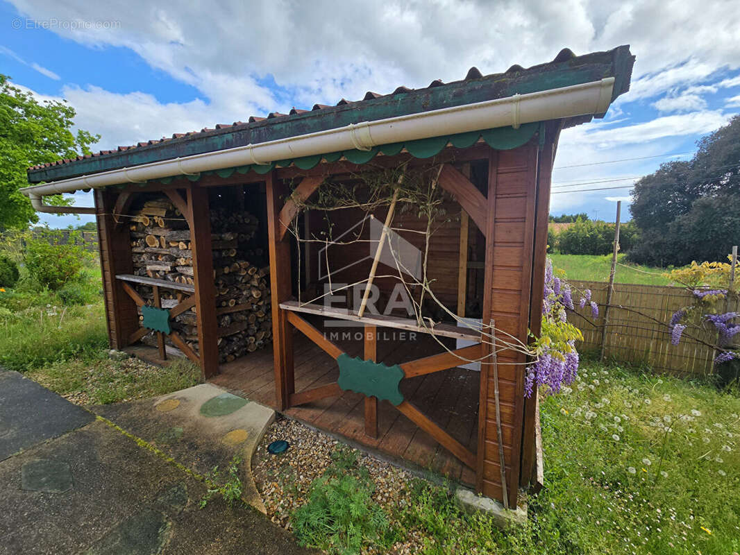 Maison à MONTPON-MENESTEROL