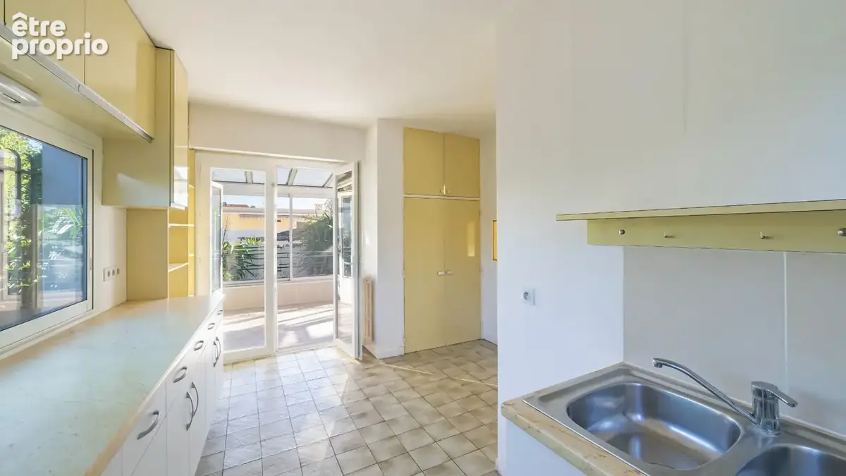 Villa 5 pièce(s) 141.67 m2 secteur Bouches du Loup à Villeneuve Loubet - photo 15